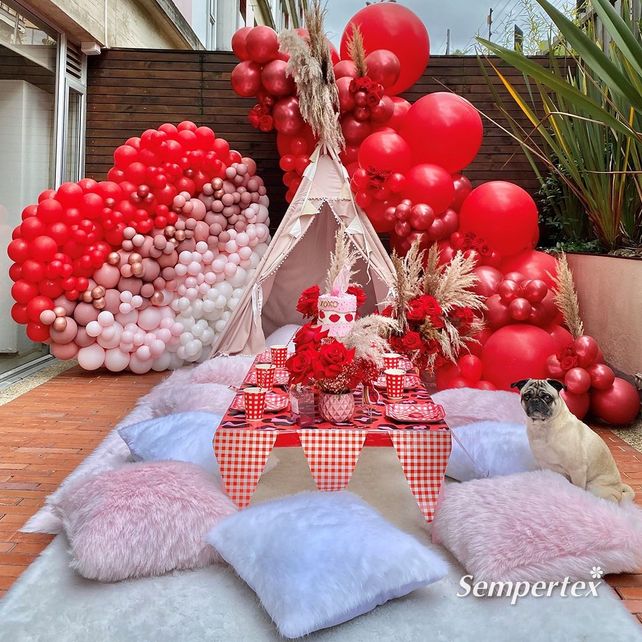 Sempertex Red (015) 24"/61cm
